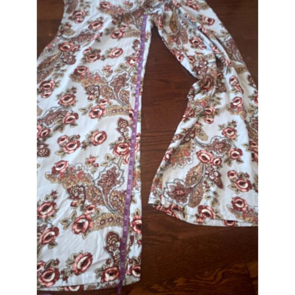 WAYF Wide Leg Side Slit, Floral Trousers Size L - Picture 2 of 4